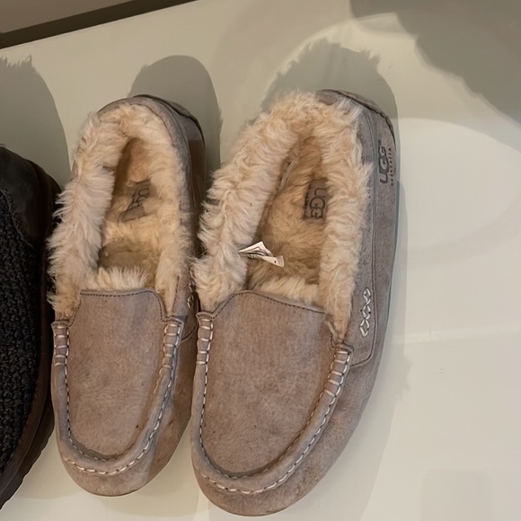 Uggs bundle - Picture 2 of 7